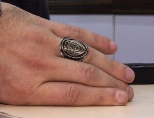 925 Ayar Gümüş Kurt Yüzüğü - Dayanıklı Tasarım ve Ayrıntılı Kurt Baş Detayı - Görsel 5