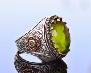 El Yapımı Gümüş Erkek Yüzük | Yeşil Yapay Peridot Taşı | Yenilenme ve Refah Tasarımı - Görsel 4