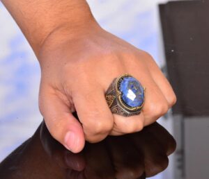 El Yapımı Vintage Tasarım Zümrüt Yüzük - 925 Ayar Gümüş Erkek Yüzük Altın Vurgularla (Sodalit) - Görsel 7