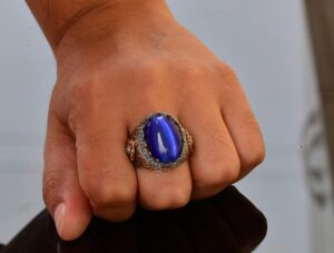 Sterling Gümüş Erkek Kral Yüzük - Yapay Mavi Göz Taşı - Görsel 7