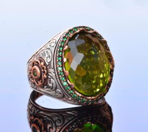 El Yapımı Gümüş Erkek Yüzük | Yeşil Yapay Peridot Taşı | Yenilenme ve Refah Tasarımı - Görsel 3