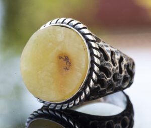 Doğal Baltık Kehribar Taşlı Yüzük Ham Taş Gerçek Doğal Taş Organik Kehribar 925 Ayar Gümüş Erkek Yüzüğü Leo Doğum Taşı Astrolojik Takı El Yapımı Takı Erkek Yüzük Hediyesi - Görsel 3