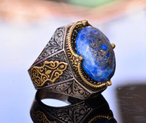 El Yapımı Vintage Tasarım Zümrüt Yüzük - 925 Ayar Gümüş Erkek Yüzük Altın Vurgularla (Sodalit) - Görsel 4