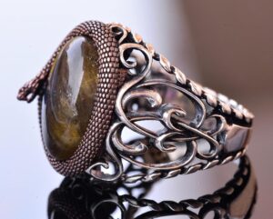 925 Ayar Katı Gümüş Erkek Yüzük - Doğal Labrodor Taşı ile El Yapımı Şıklık - Görsel 5