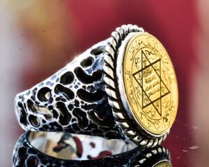 Erkekler için Sterlin Gümüş Yüzük - David Yıldızı Tılsımı ile Yazılı İslami Sözler - Görsel 3