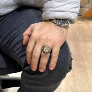 925 Ayar Katı Gümüş Yüzük - Monogram Kişiselleştirilmiş Harf Yüzüğü - Özel El Yapımı Gümüş Erkek Yüzüğü - Görsel 4