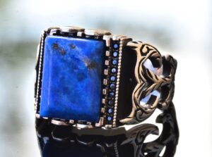 El Yapımı Sterlin Gümüş Erkek Yüzük | Doğal Lapis Lazuli Taşı | Bilgelik ve Gerçek Tasarımı - Görsel 3