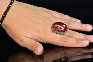 Erkekler için Sterling Gümüş Yüzük - Doğal Akik Taşı ile Osmanlı Tuğra Tasarımı - Görsel 5