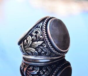 El Yapımı Doğal Safir Taşlı Yüzük, Fleur-de-Lis Tasarımlı Sterlin Gümüş Erkek Yüzüğü - Bilgelik ve Asalet Sembolü - Görsel 4