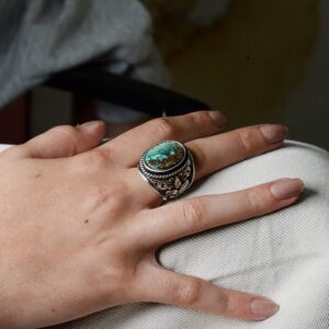 Erkekler için Turkuaz Taş Yüzük, 925 Ayar Gümüş El Yapımı Ejderha Derisi Tasarımı, Modern Tarzda Şifa Kristali Takı (Model-1) - Görsel 6