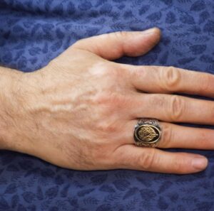 El Yapımı Gümüş Erkek Yüzük | Şık İslami Hat Sanatı | Allah Yazısı Tasarımı - Görsel 5