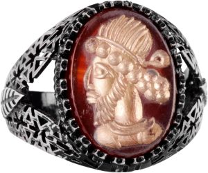 Gerçek Doğal Akik Taşı Yüzük - 925 Ayar Gümüş Erkek Yüzük - Yerli Kabile Figürlü - Özel Gravürlü Yüzük