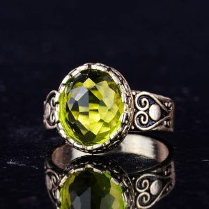 925 Ayar Gümüş Kadın Yüzük, Doğal Olmayan Peridot Taşı ile Kaplama Altın, El Yapımı Vintage Tasarım (Doğal Olmayan Peridot) - Görsel 5