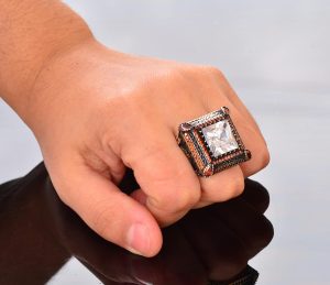 Sert Gümüş Erkek Yüzük - Yapay Kristal Taş - Vintage Tasarım - Görsel 7