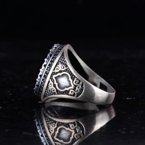 Sterling Gümüş Unisex Yüzük - Beyaz Kurt Tasarımı - Güç ve Sadakat Sembolü - El Yapımı Vintage Yüzük - Görsel 4