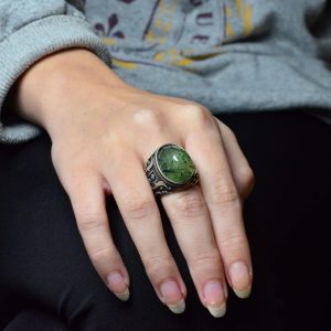 925 Ayar Gümüş Erkek Yüzük Doğal Prehnit Taşı ve Ayrıntılı Oymalı Tasarım ile - Görsel 6