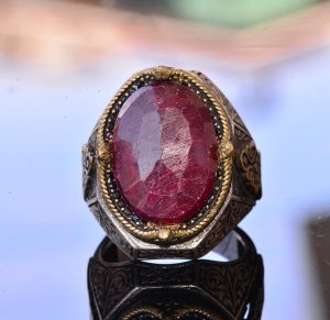 El Yapımı Vintage Tasarım Zümrüt Yüzük - 925 Ayar Gümüş Erkek Yüzük Altın Aksesuarlarla (Yakut) - Görsel 5