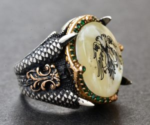 Erkekler için Gümüş İki Başlı Kartal Yüzüğü - İnci ile Yeşil Taşlar - Görsel 4
