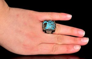 Erkekler için Sterlin Gümüş Yüzük - Doğal Turkuaz Taşı ile İnce Tasarım - Görsel 5