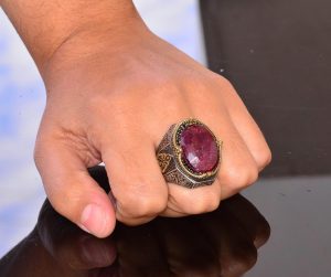 El Yapımı Vintage Tasarım Zümrüt Yüzük - 925 Ayar Gümüş Erkek Yüzük Altın Aksesuarlarla (Yakut) - Görsel 7