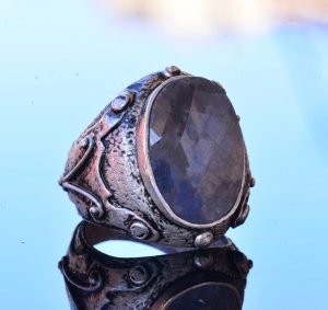 El Yapımı Doğal Safir Taşlı Yüzük, Ayar Gümüş Erkek Yüzüğü - Bilgelik ve Krallığın Sembolü - Görsel 3