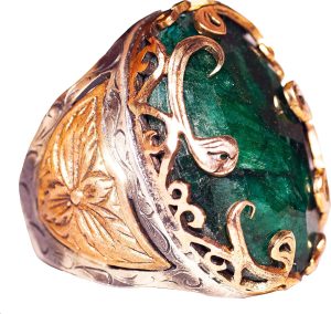 925 Ayar Gümüş Erkek Yüzük - Doğal Olmayan Zümrüt Taşı ile Çelik Kalem İşçiliği - El Yapımı Tasarım